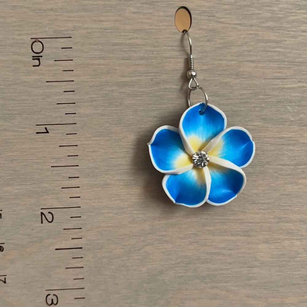 Beautiful Blue Plumeria Earrings NEW - Picture 4 of 4